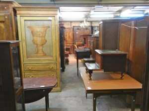 A labirynth of furniture choices